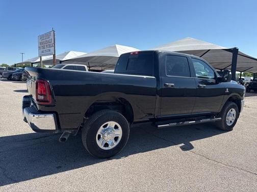 2025 RAM 2500 Tradesman Crew Cab 4x4 6'4' Box