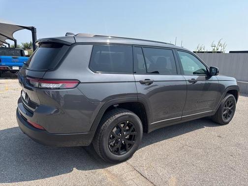 2025 Jeep Grand Cherokee L Altitude