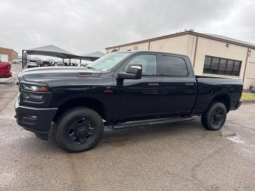 2026 RAM 2500 Tradesman Crew Cab 4x4 6'4' Box