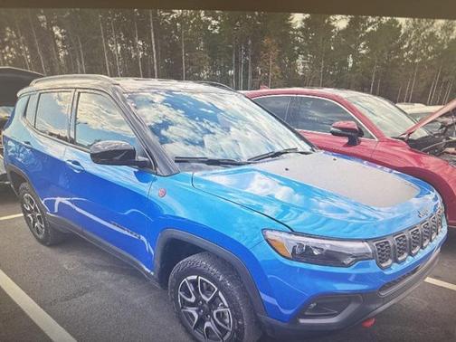 2025 Jeep Compass Trailhawk