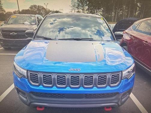 2025 Jeep Compass Trailhawk