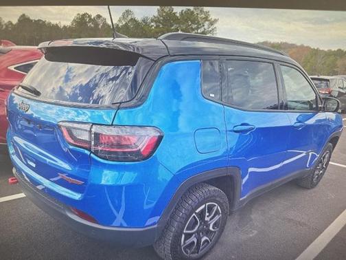 2025 Jeep Compass Trailhawk