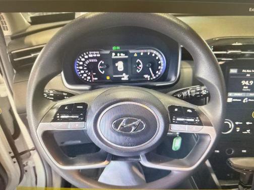 2024 Hyundai TUCSON SE
