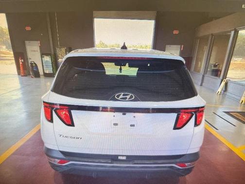 2024 Hyundai TUCSON SE