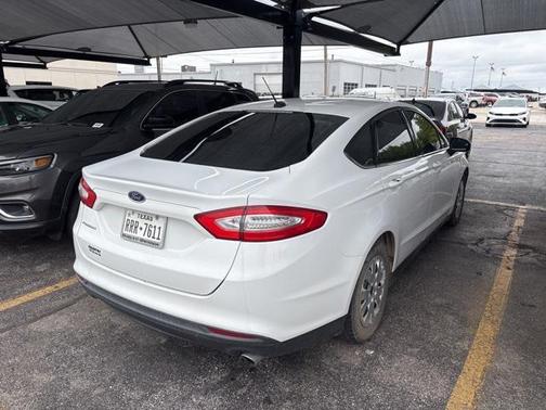 2014 Ford Fusion S