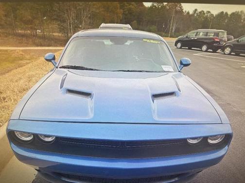 2022 Dodge Challenger SXT