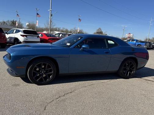2022 Dodge Challenger SXT
