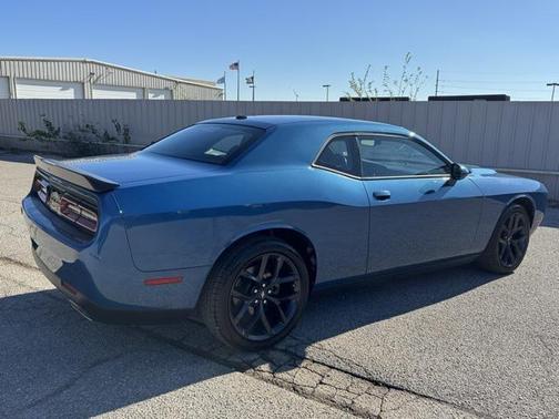 2022 Dodge Challenger SXT