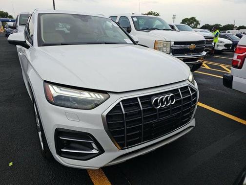 Glacier White 2021 Audi Q5 45 Prestige