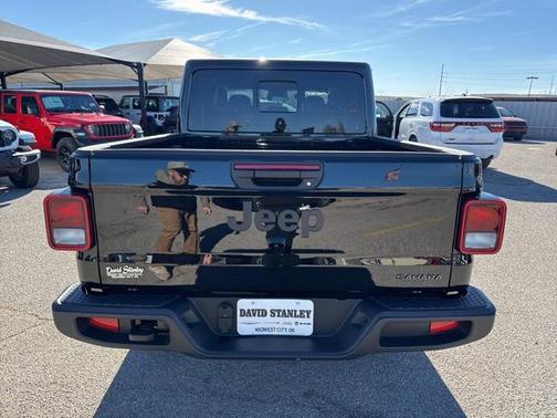 2026 Jeep Gladiator Sport