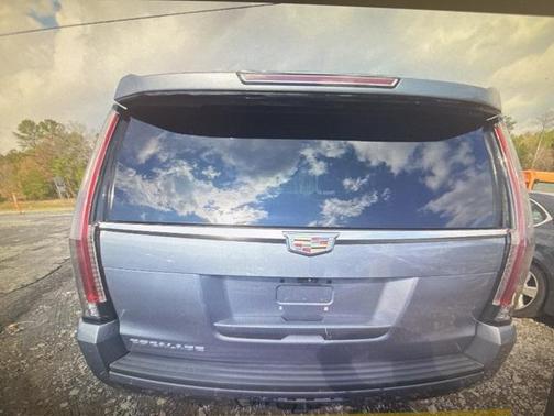 2018 Cadillac Escalade Luxury