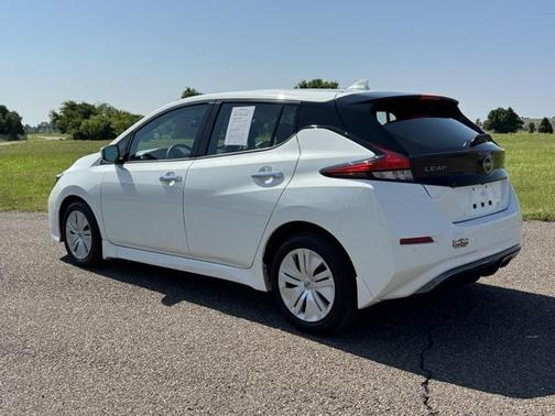 2024 Nissan Leaf S