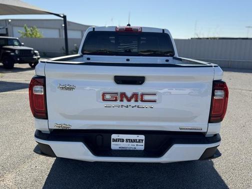 2023 GMC Canyon Elevation