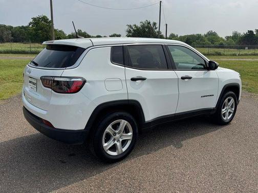 Bright White Clearcoat 2023 Jeep Compass Sport