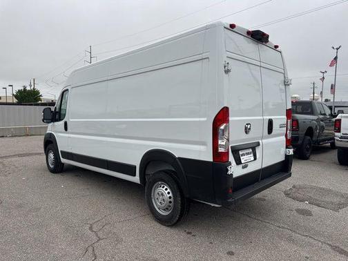 Bright White Clearcoat 2026 RAM ProMaster 2500 Tradesman