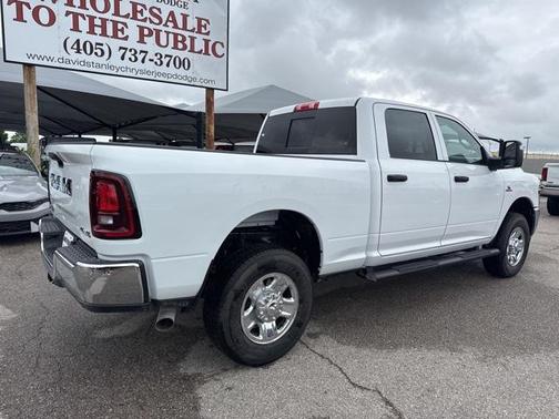 2025 RAM 2500 Tradesman Crew Cab 4x4 6'4' Box