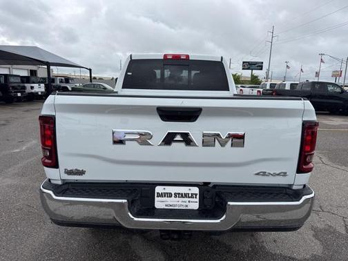 2025 RAM 2500 Tradesman Crew Cab 4x4 6'4' Box