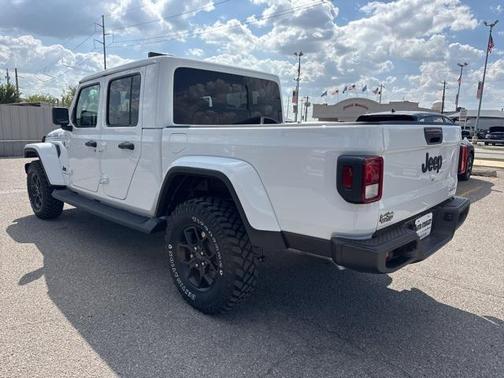 2025 Jeep Gladiator Sport