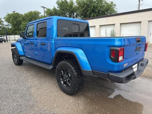 2025 Jeep Gladiator Sport