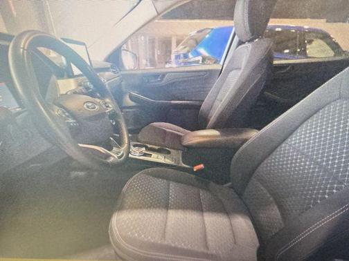 Oxford White 2023 Ford Escape Active