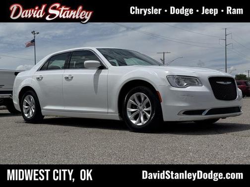 2023 Chrysler 300 Touring
