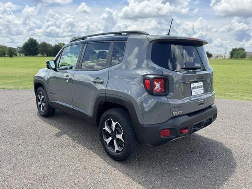2022 Jeep Renegade Trailhawk