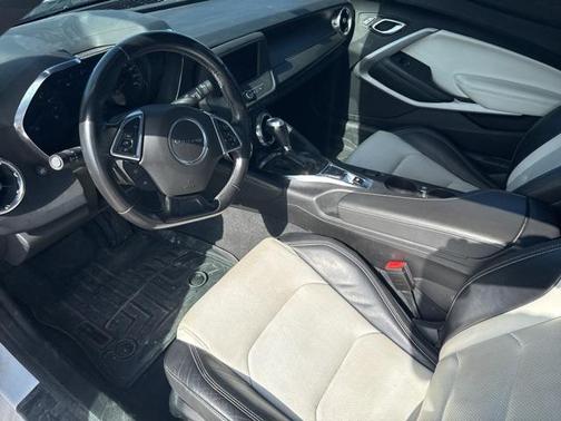 2022 Chevrolet Camaro 2LT