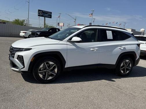 2025 Hyundai TUCSON SEL