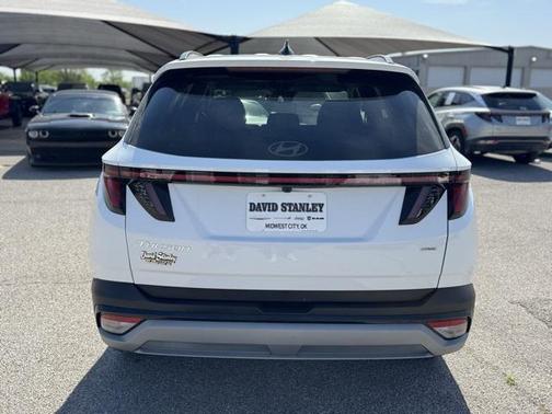 2025 Hyundai TUCSON SEL