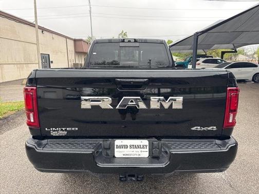 2025 RAM 2500 Limited Crew Cab 4x4 6'4' Box