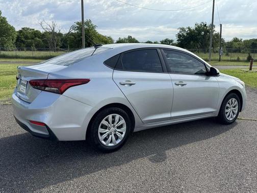2021 Hyundai Accent SE