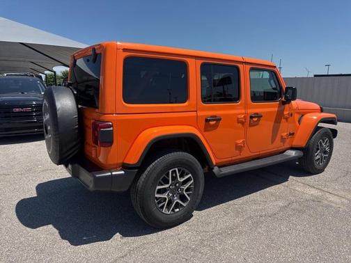 2025 Jeep Wrangler 4-Door Sahara 4x4