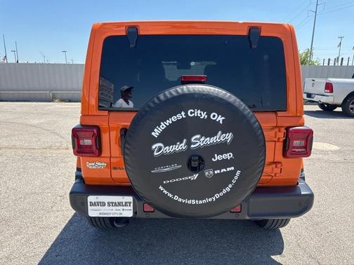 2025 Jeep Wrangler 4-Door Sahara 4x4