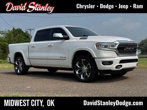 Ivory White Tri-Coat Pearlcoat 2021 RAM 1500 Limited