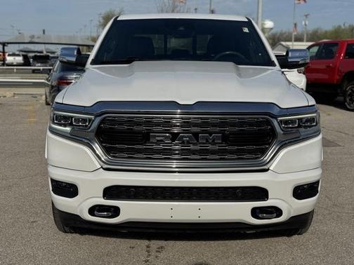 Ivory White Tri-Coat Pearlcoat 2021 RAM 1500 Limited