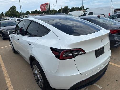 2023 Tesla Model Y Long Range Dual Motor All-Wheel Drive