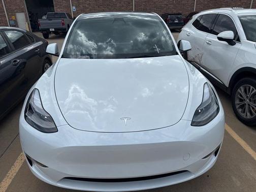 2023 Tesla Model Y Long Range Dual Motor All-Wheel Drive