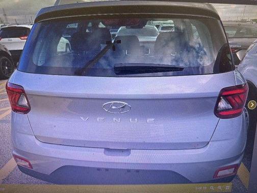 Shimmering Silver 2025 Hyundai VENUE SEL