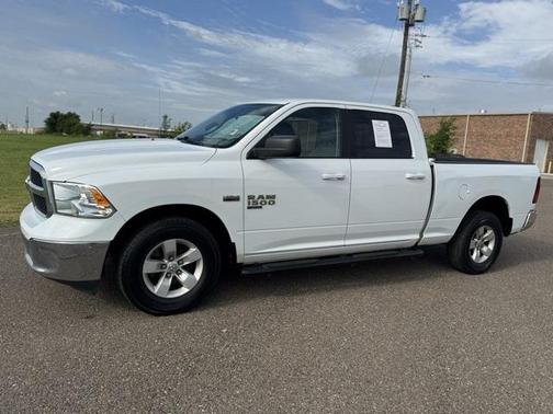 2019 RAM 1500 SLT