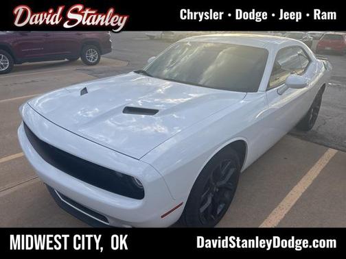 2022 Dodge Challenger SXT