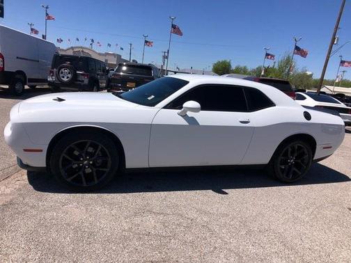 2022 Dodge Challenger SXT