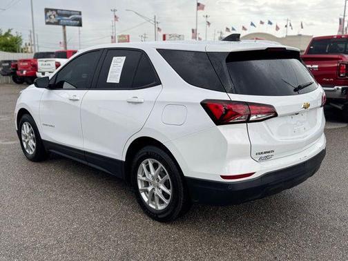 Summit White 2023 Chevrolet Equinox LS