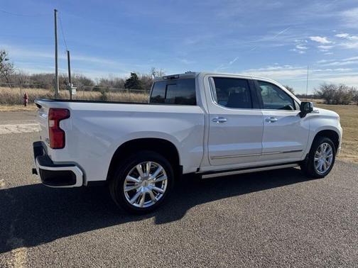 2022 Chevrolet Silverado 1500 High Country