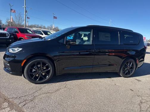 2026 Chrysler Pacifica L