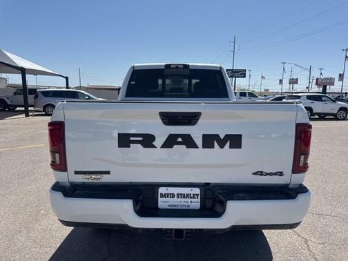 2025 RAM 2500 Big Horn Crew Cab 4x4 6'4' Box