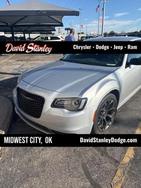 2022 Chrysler 300 Touring