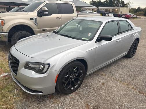 2022 Chrysler 300 Touring