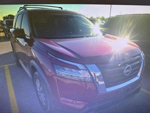 2023 Nissan Pathfinder SV FWD