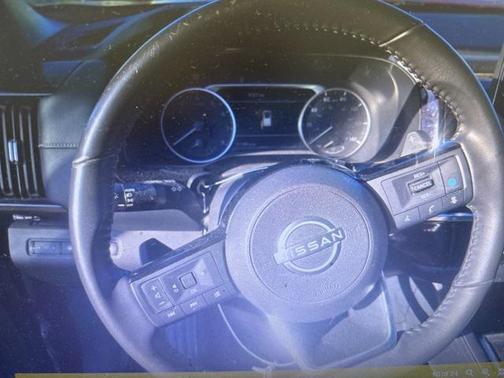 2023 Nissan Pathfinder SV FWD