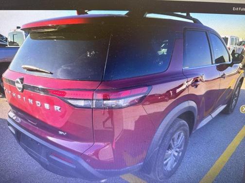 2023 Nissan Pathfinder SV FWD
